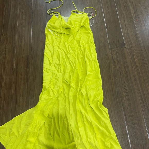 Zara green/ yellowish satin draped split dress - Picture 9 of 12